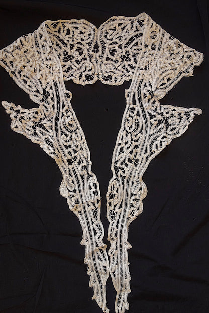 アンティークレース　ブロードレース襟
