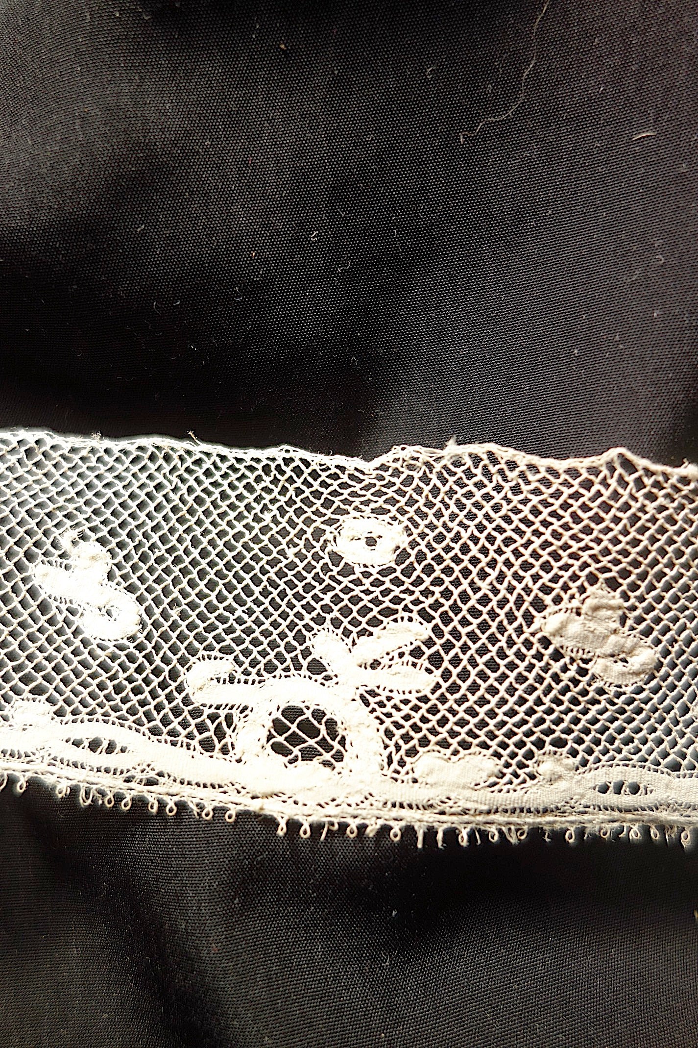 アンティークレース　85+140cm