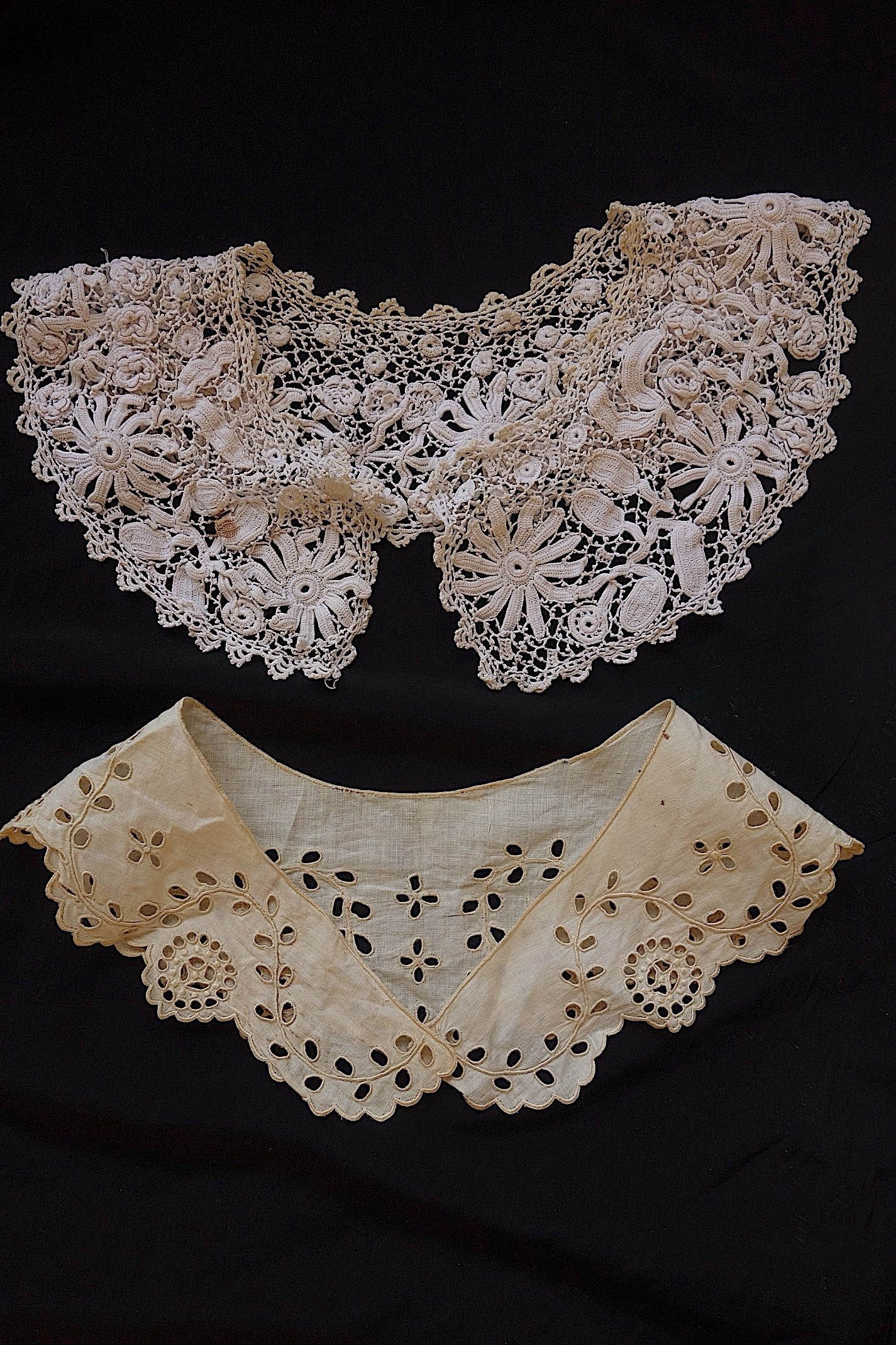 アンティークレース　襟2つ