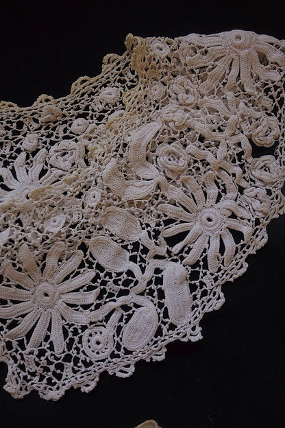 アンティークレース　襟2つ