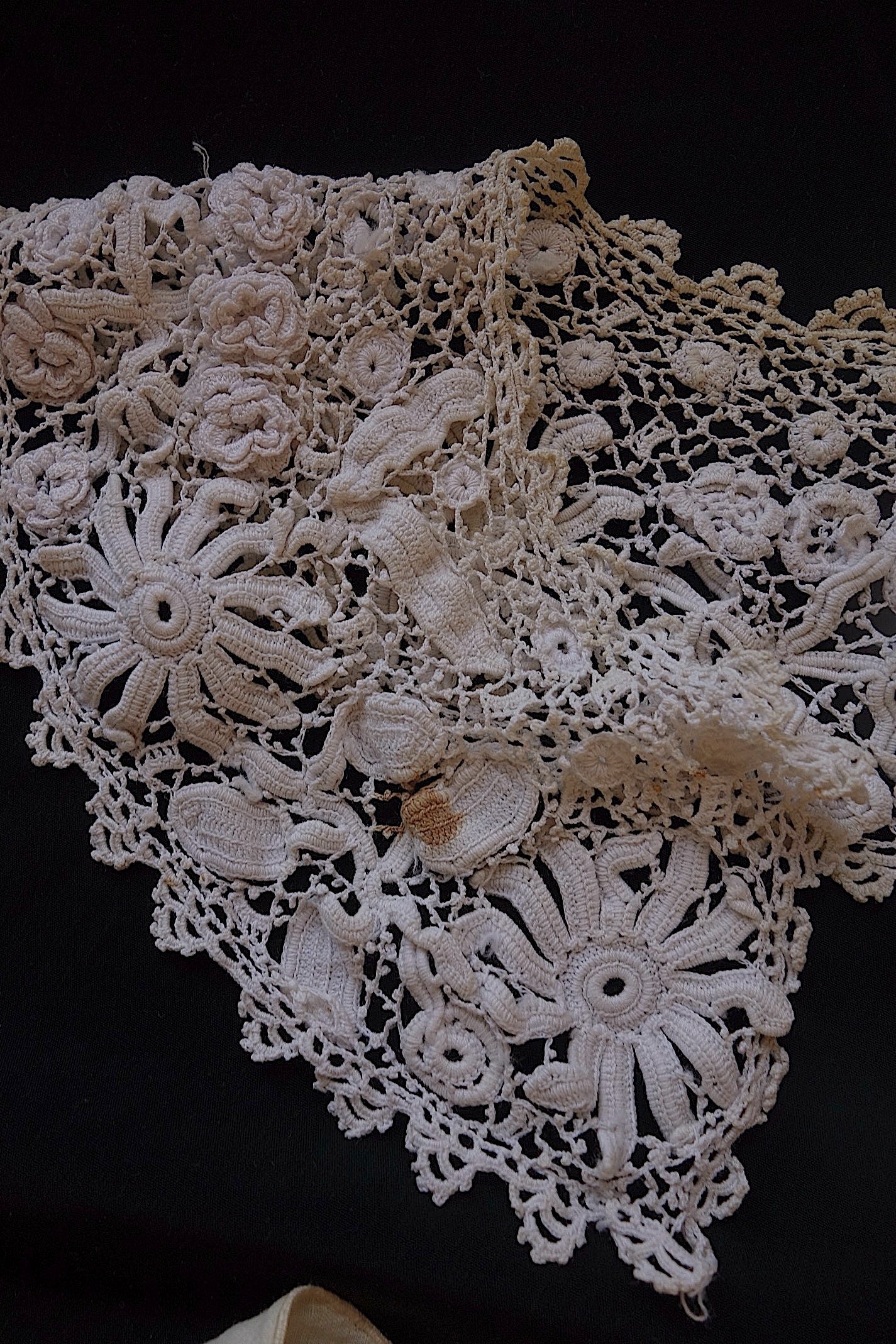 アンティークレース　襟2つ