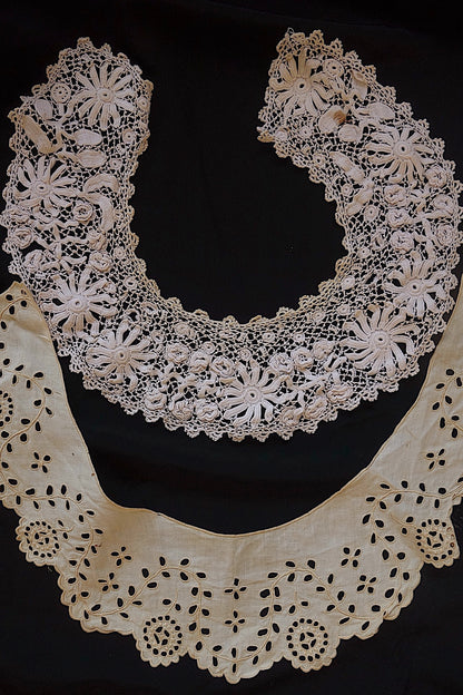 アンティークレース　襟2つ