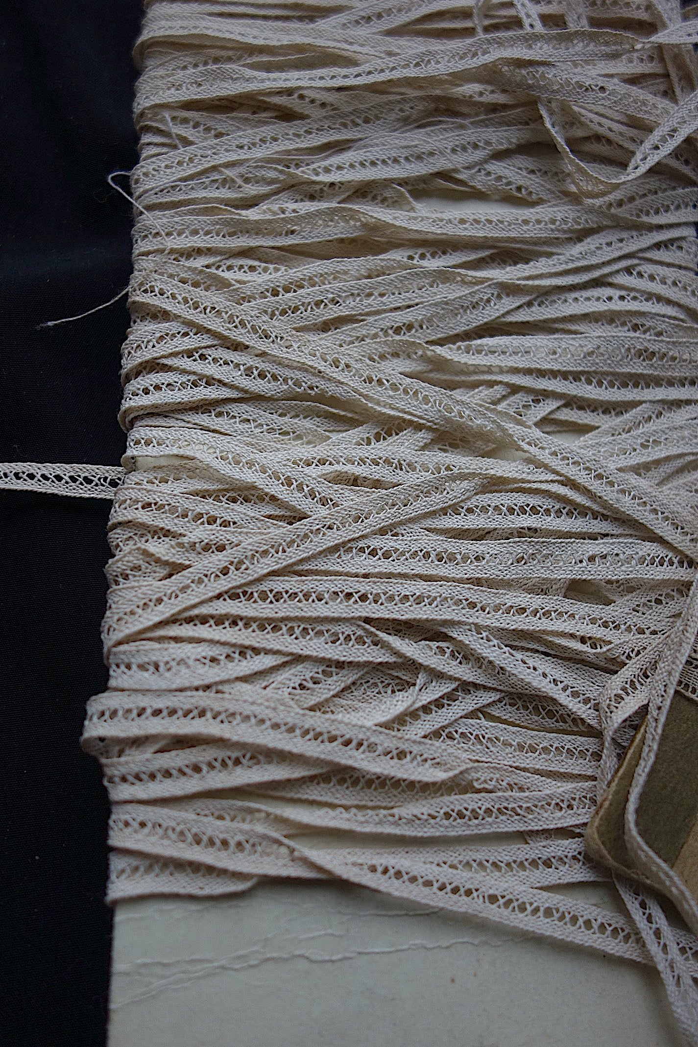 アンティークレース 創作品用アンティークテープ　lots4