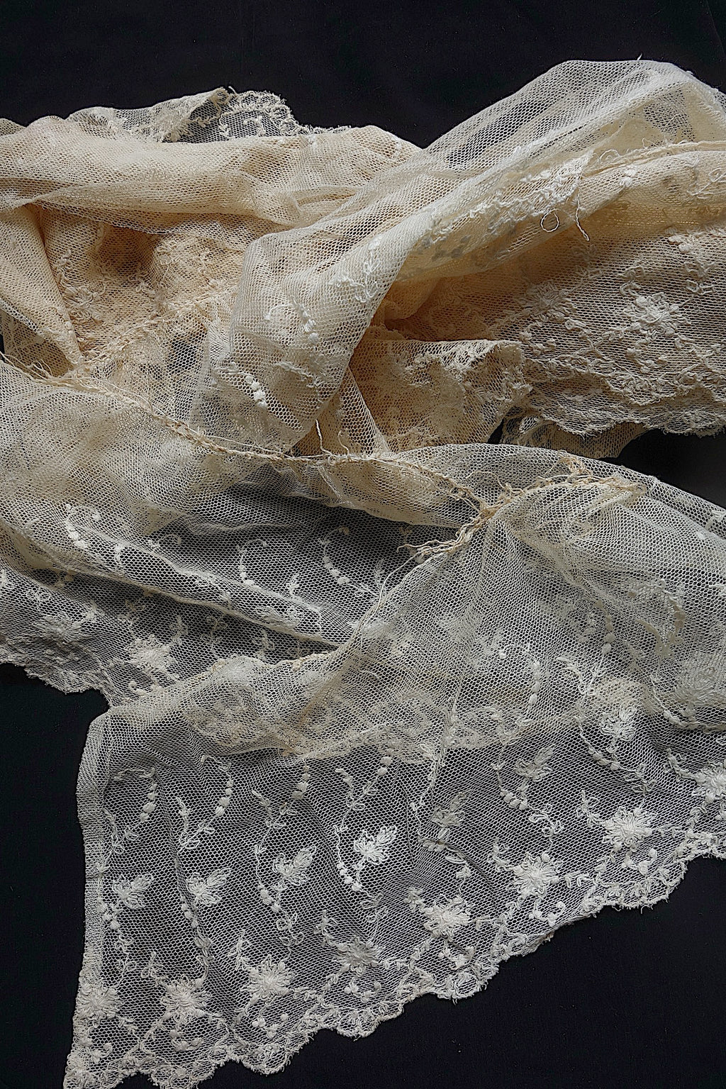 アンティークレース　700cm