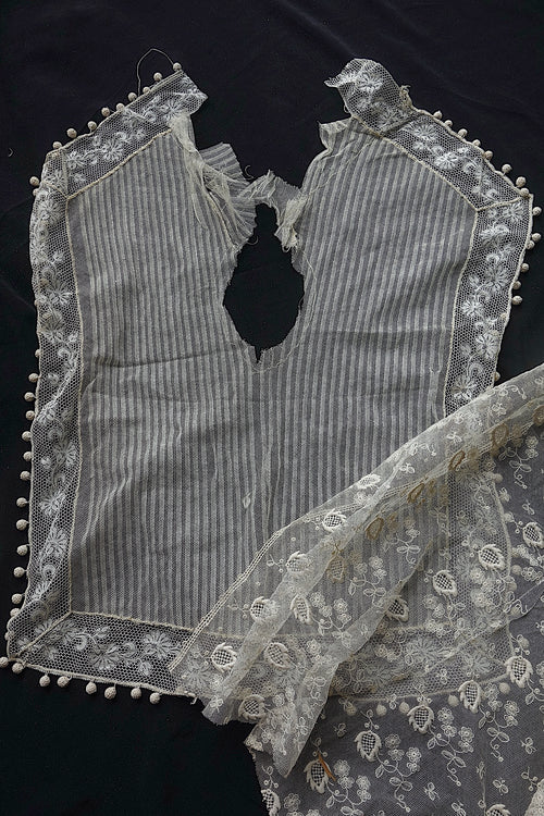 アンティークレース　チュール装飾レースハギレ
