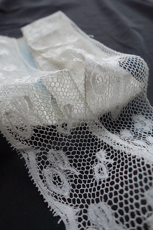 アンティークレース　198cm 137cm