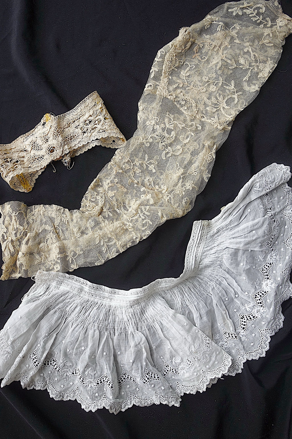 アンティークレース　素材用　lots1