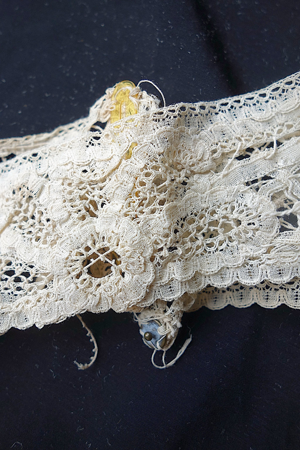 アンティークレース　素材用　lots1