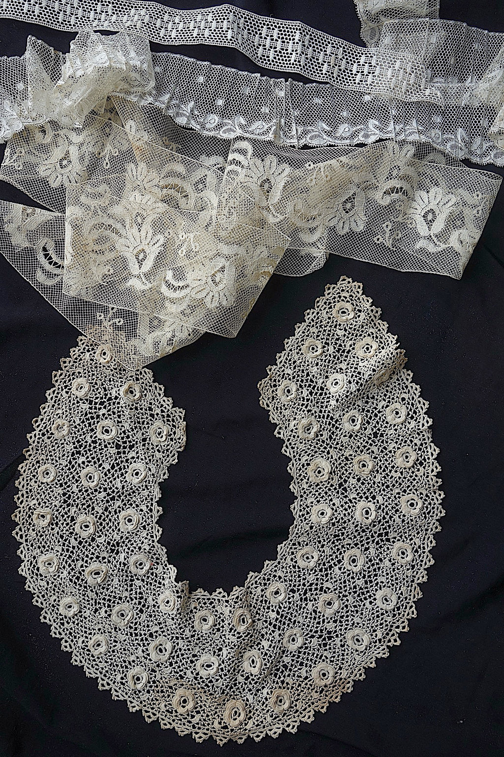 アンティークレース　素材用　lots2