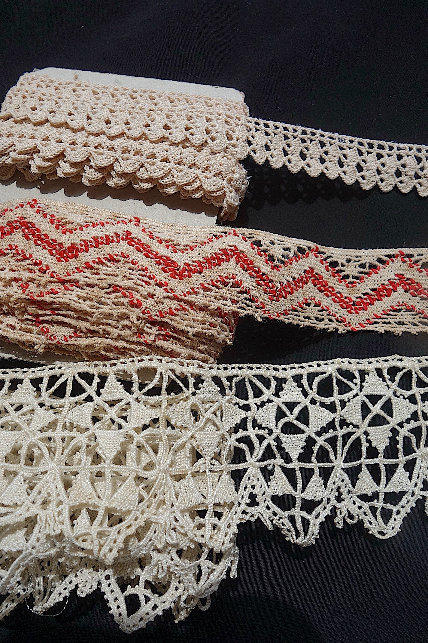 アンティークレース　ボビン＋クロシェ　３種