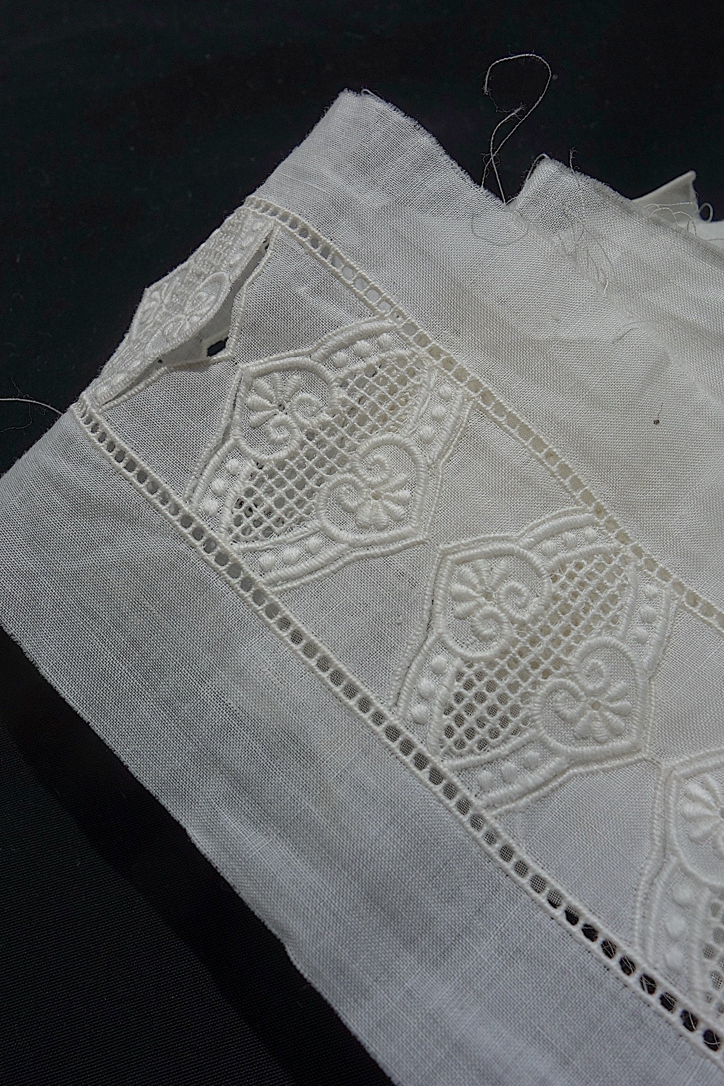 アンティークレース　刺繍テープ　360cm