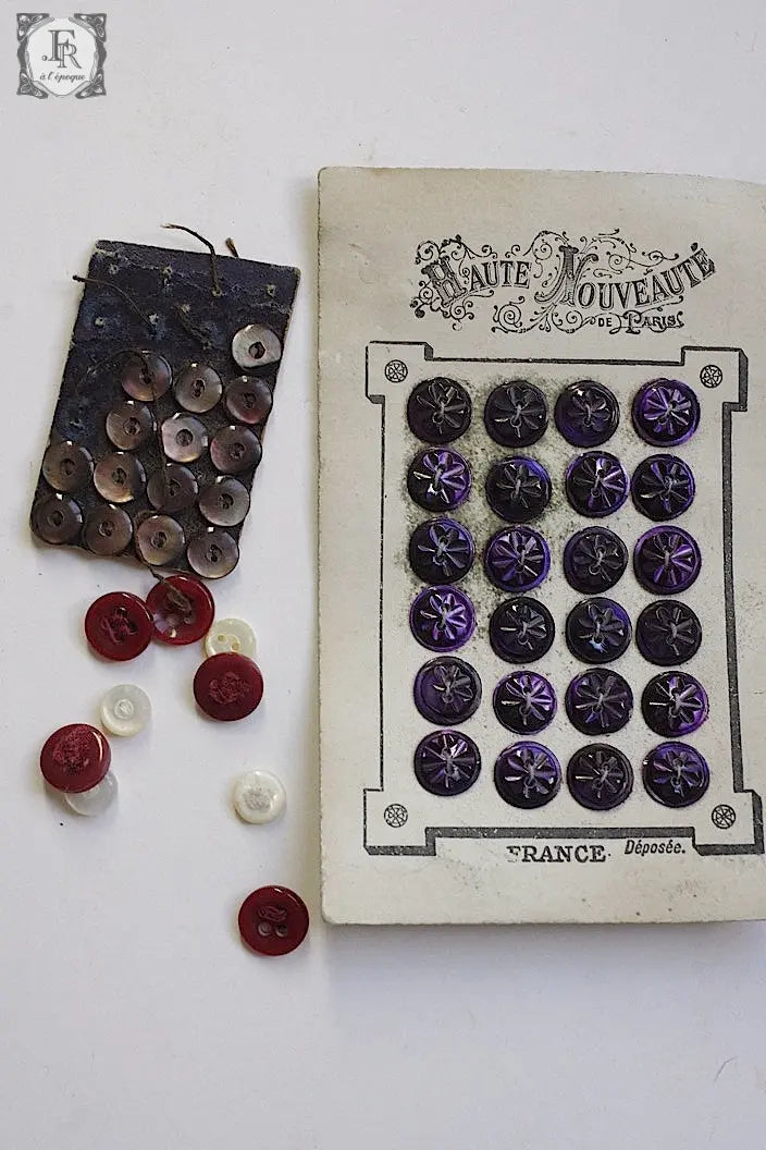 アンティークボタン　antique boutons  lot .FR a l'epoque