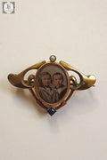アンティークブローチ　antique broche 子供2人 .FR a l'epoque