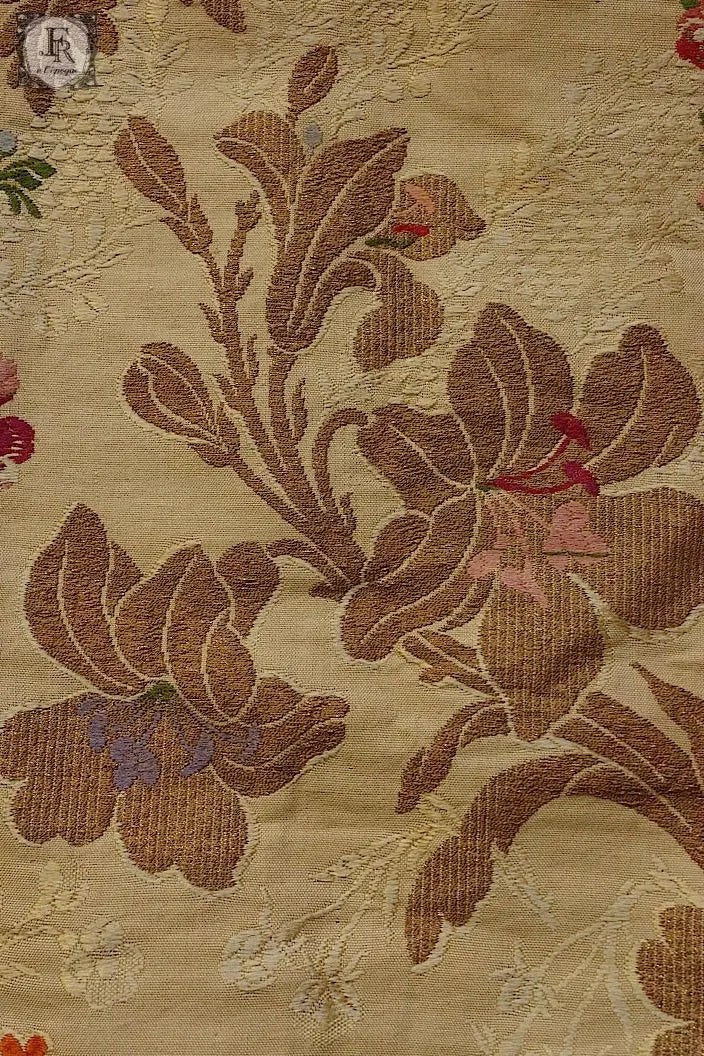 アンティーク生地　antique cloth インテリアクロス　メタル糸刺繍 .FR a l'epoque