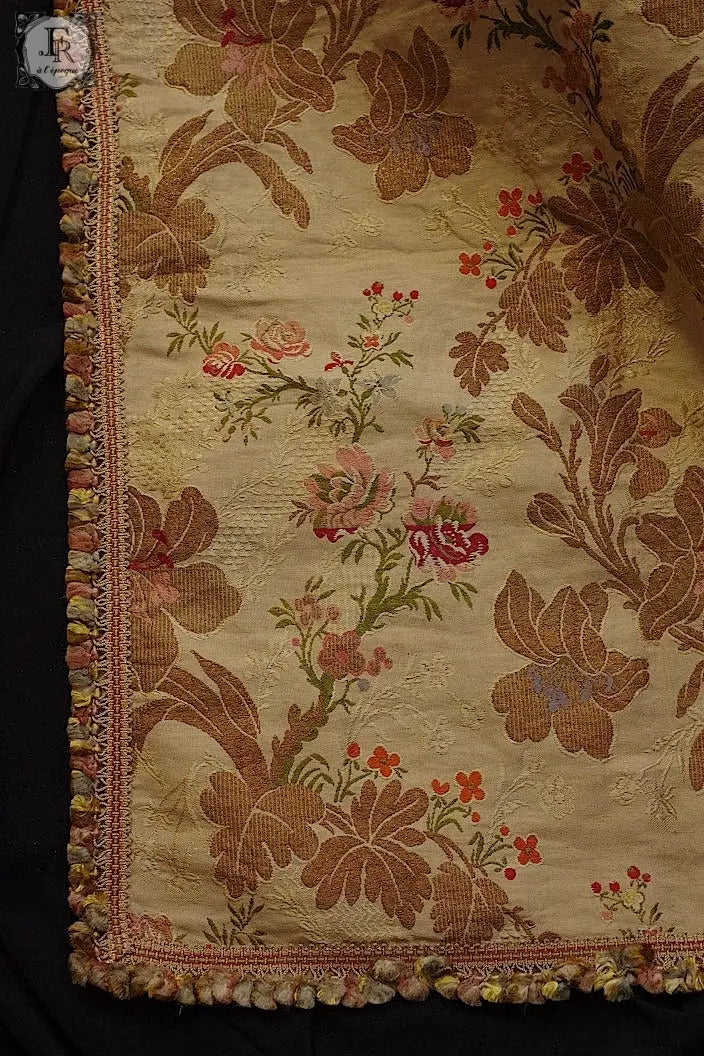 アンティーク生地　antique cloth インテリアクロス　メタル糸刺繍 .FR a l'epoque