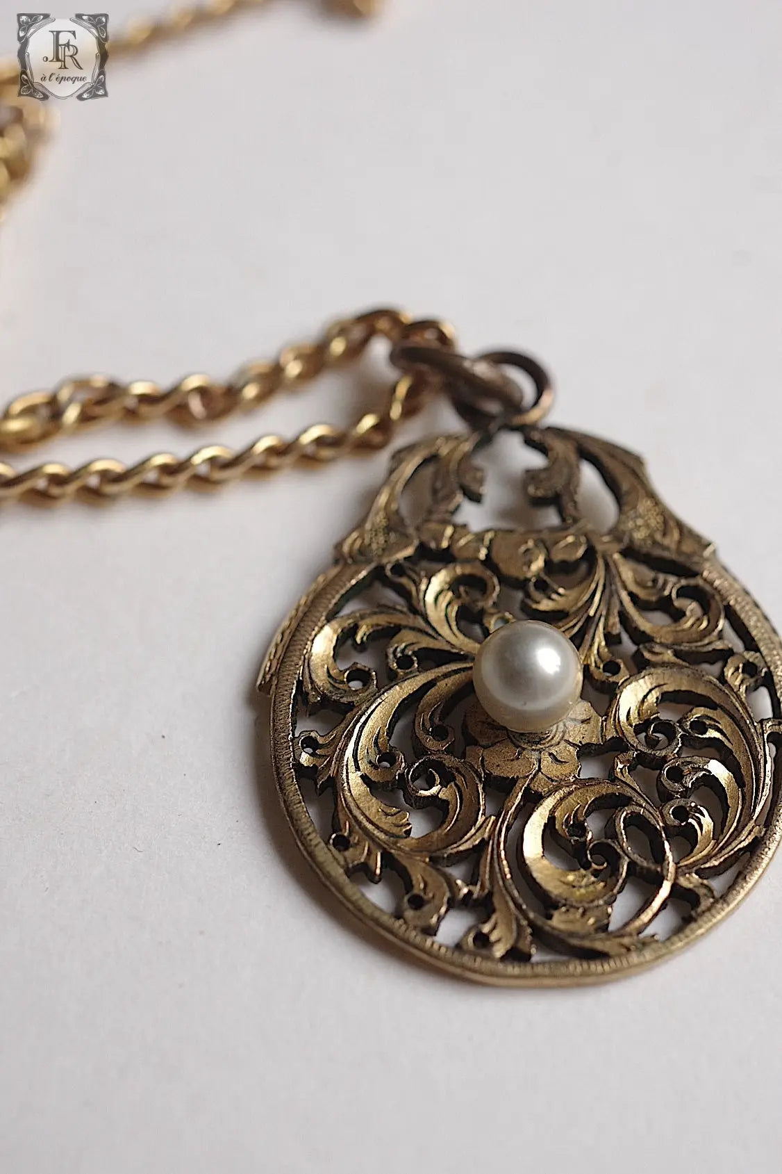 アンティークペンダント　antique collier　 時計盤 .FR a l'epoque