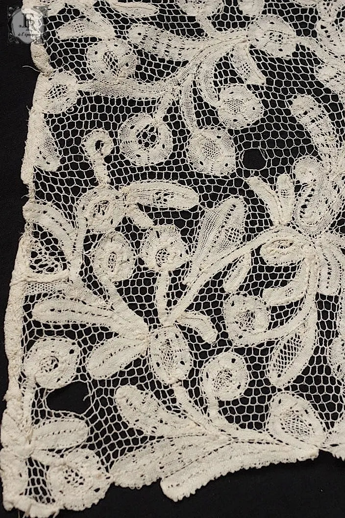 アンティークレース　antique dentelle 180cm .FR a l'epoque