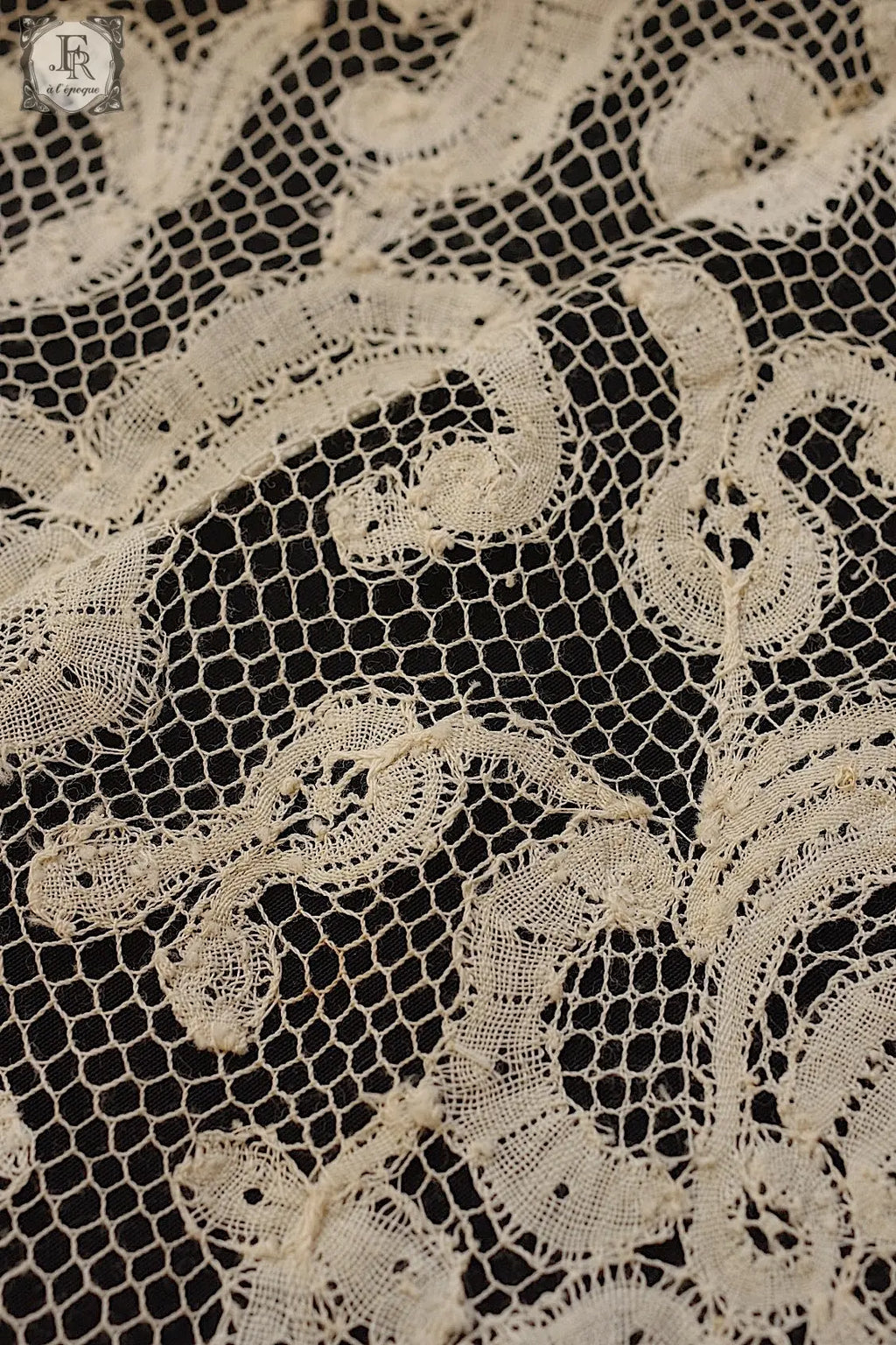 アンティークレース　antique dentelle 　曲線 .FR a l'epoque