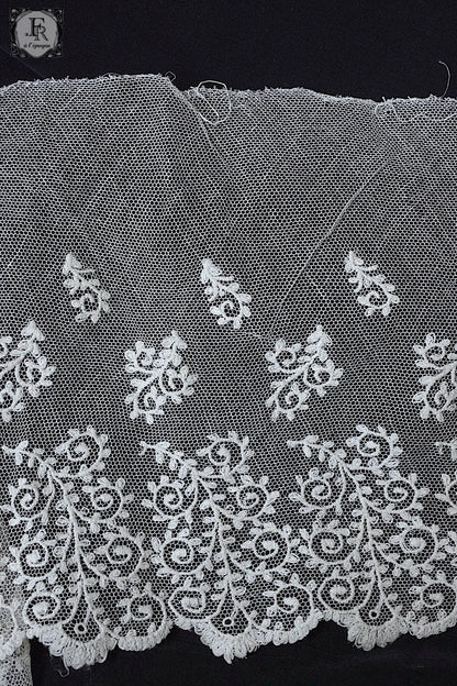 アンティークレース　antique dentelle 　 .FR a l'epoque