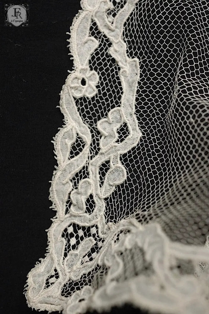 アンティークレース　antique dentelle ベール　タイ素材用 .FR a l'epoque