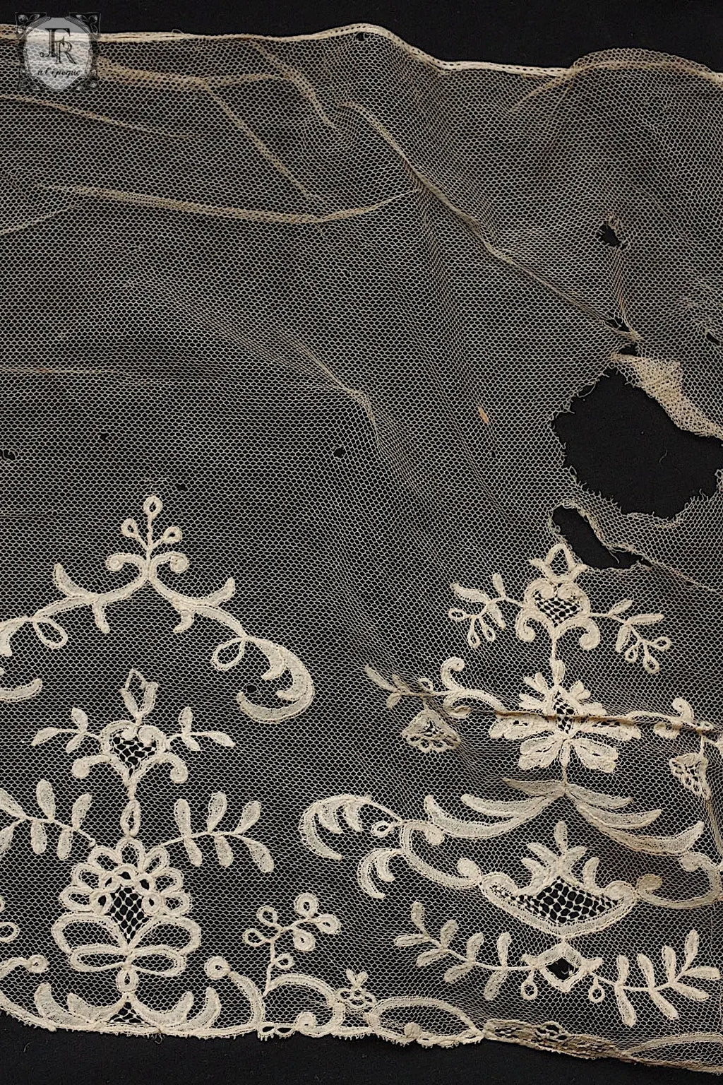 アンティークレース　antique dentelle アプリカッションアングレテール　135cm ＋document .FR a l'epoque