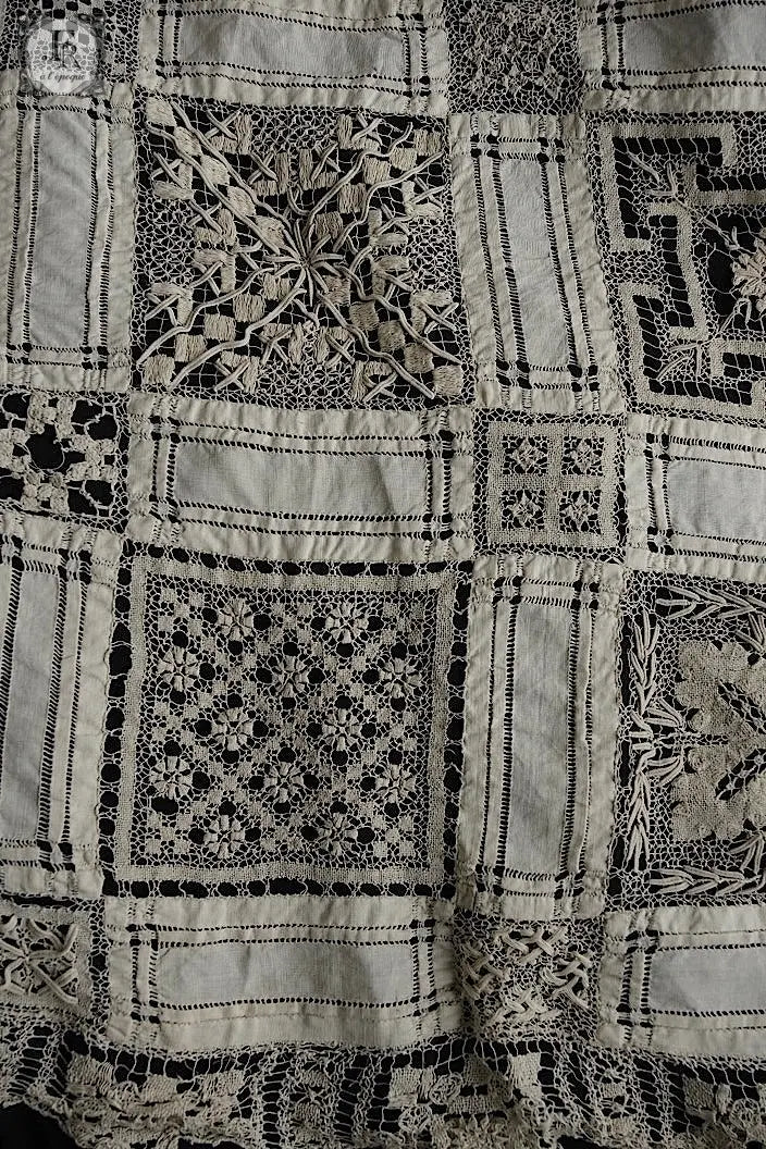 アンティーク刺繍クロス　antique linge de maison 回収素材用 .FR a l'epoque