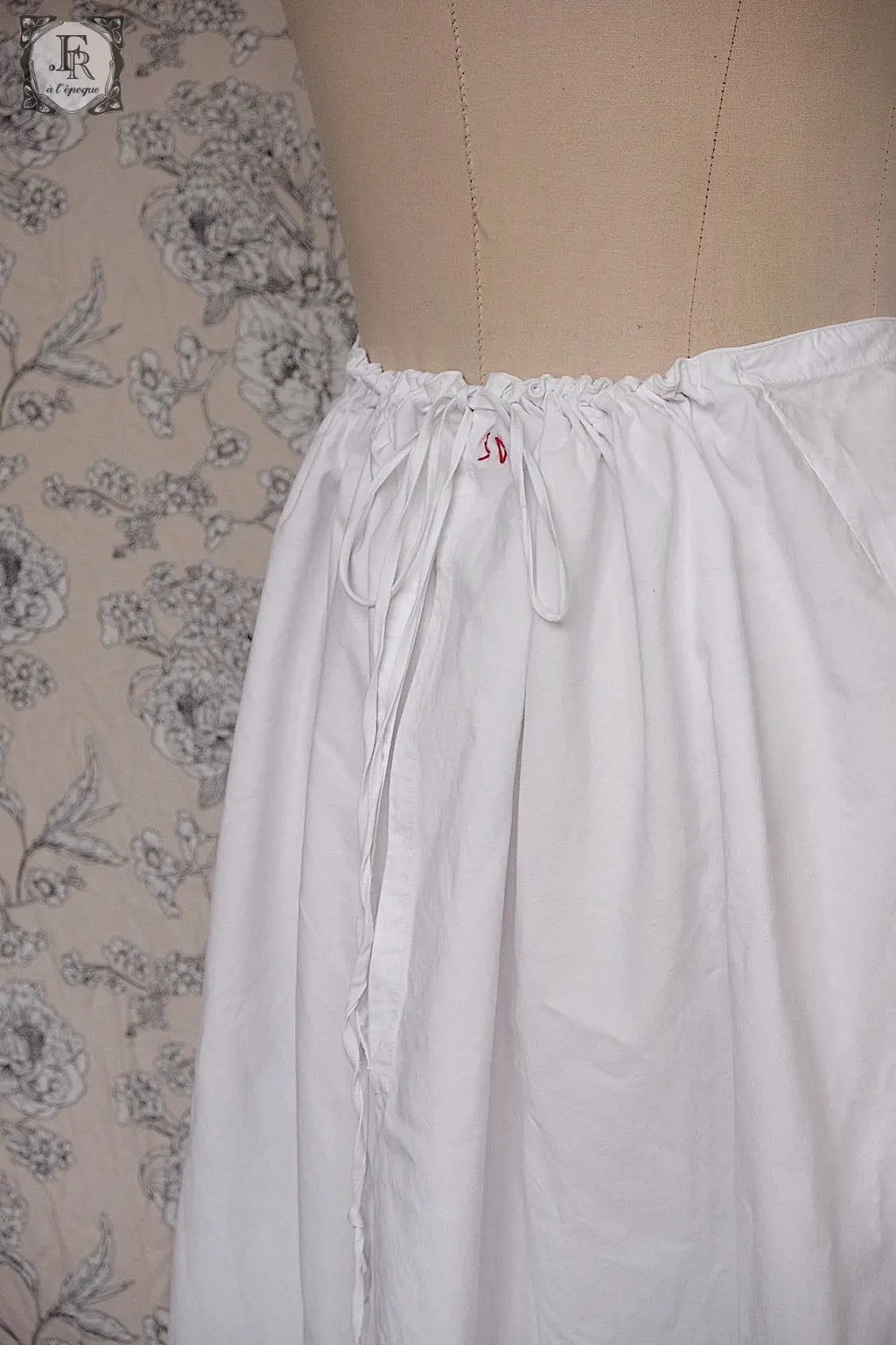 アンティークスカート　antique vêtement 　プレーン .FR a l'epoque