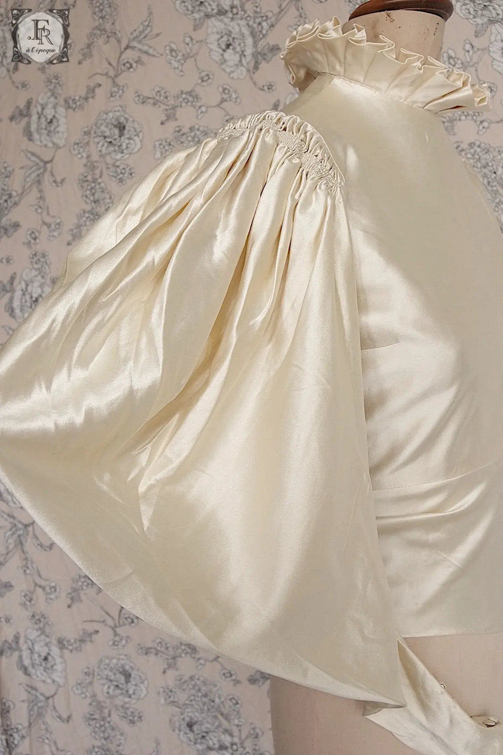 アンティークトップス　antique vêtement 　サテントップ .FR a l'epoque