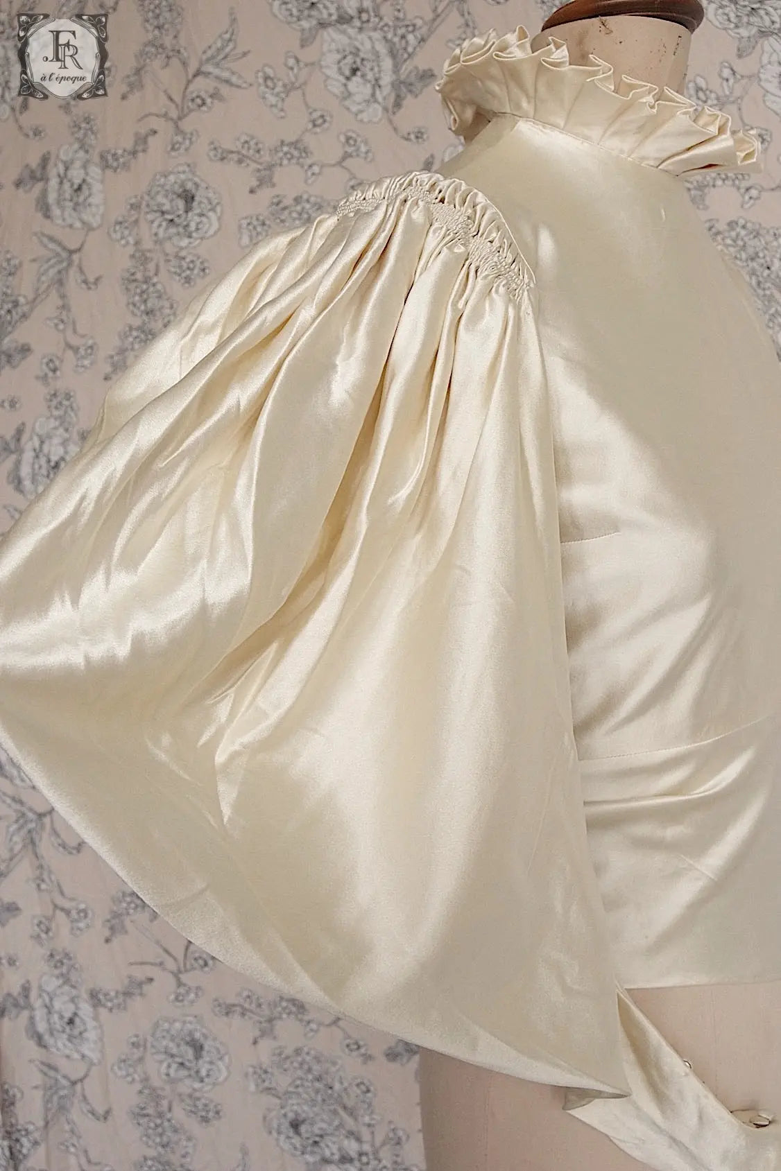 アンティークトップス　antique vêtement 　サテントップ .FR a l'epoque