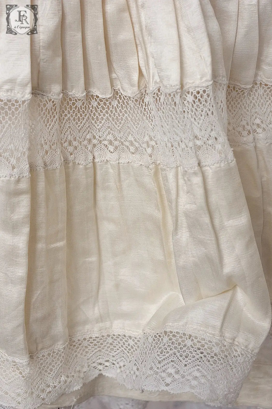 アンティークスカート　antique vêtement 　素材用スカート2つ .FR a l'epoque