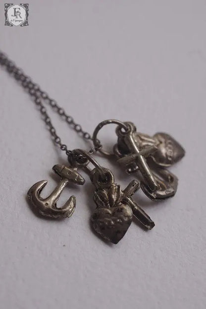 collier アンティーク ペンダント　3モチーフ ×２つ .FR A Ll'EPOQUE