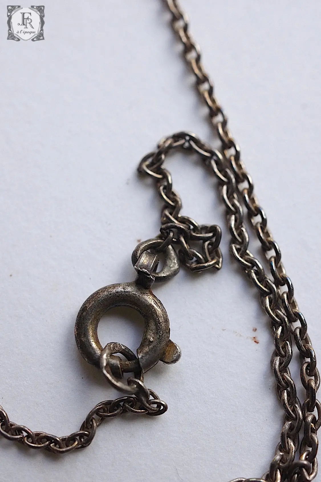 アンティークペンダント　collier antique 三角 .FR a l'epoque