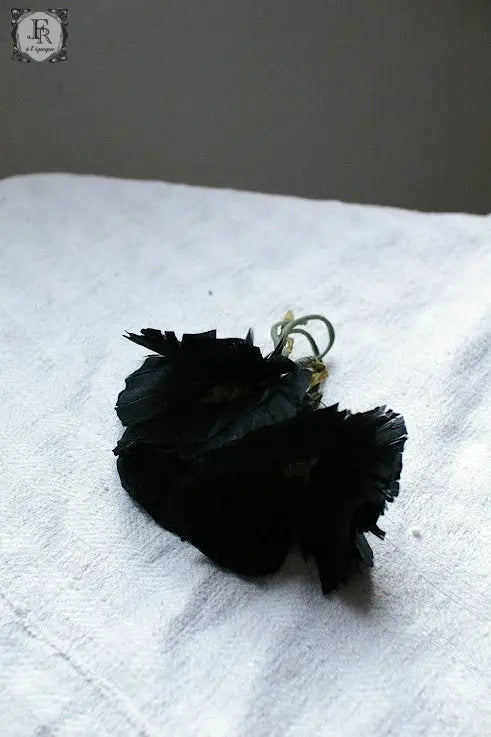 corsage ヴィンテージ　コサージュ　クロ　羽 .FR A Ll'EPOQUE