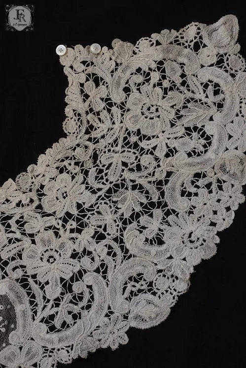 フランスアンティーク蚤の市 .FR A l'EPOQUE – .FR a l'epoque