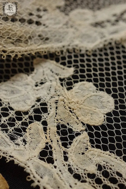 アンティークレース　dentelle ancienne 105cm 75cm 40cm 44cm .FR a l'epoque