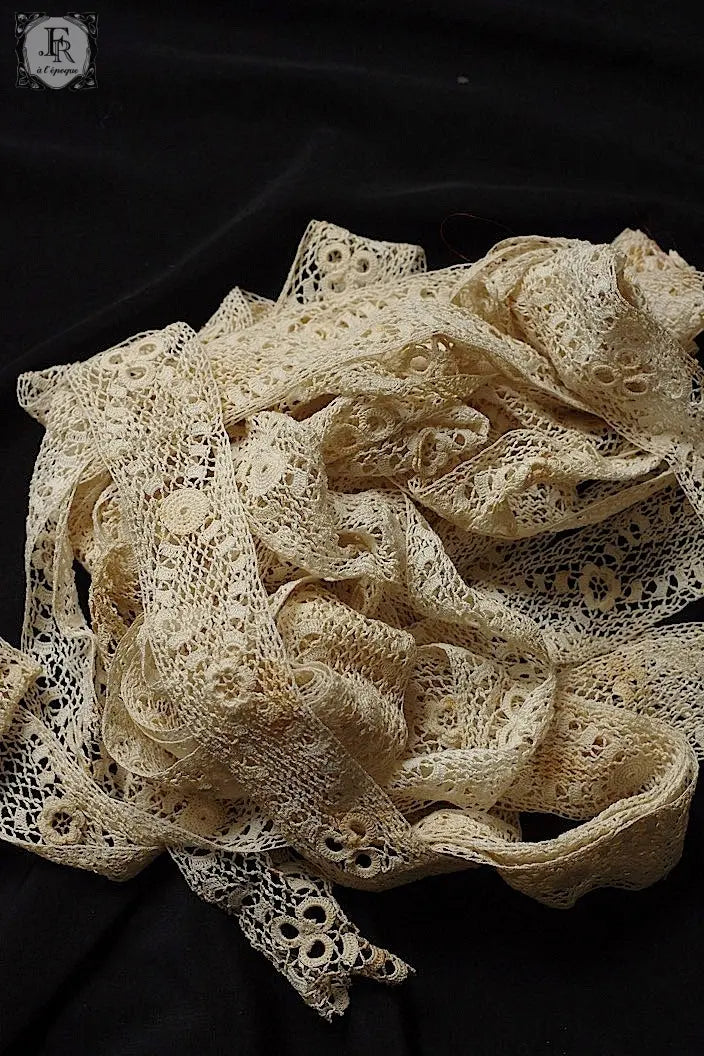 アンティークレース　dentelle ancienne 10m70cm .FR a l'epoque