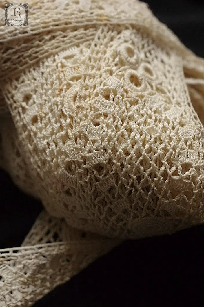 アンティークレース　dentelle ancienne 10m70cm .FR a l'epoque