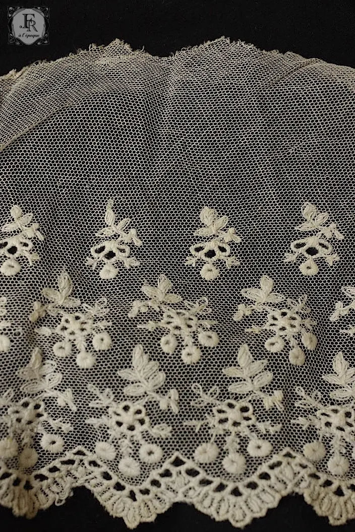 アンティークレース　dentelle ancienne 140cm 360cm .FR a l'epoque
