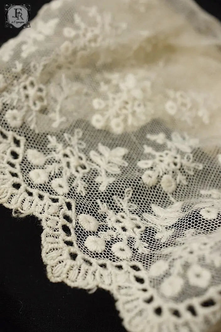 アンティークレース　dentelle ancienne 140cm 360cm .FR a l'epoque