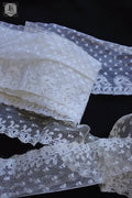 アンティークレース　dentelle ancienne 150cm 94cm .FR a l'epoque