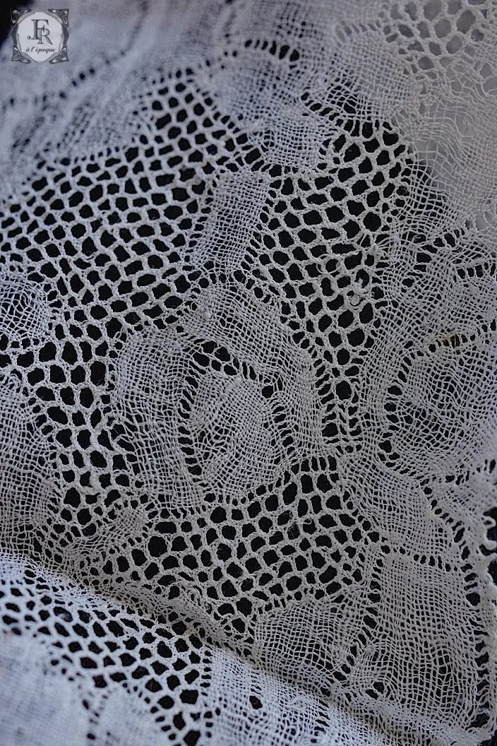 アンティークレース　dentelle ancienne 177cm .FR a l'epoque