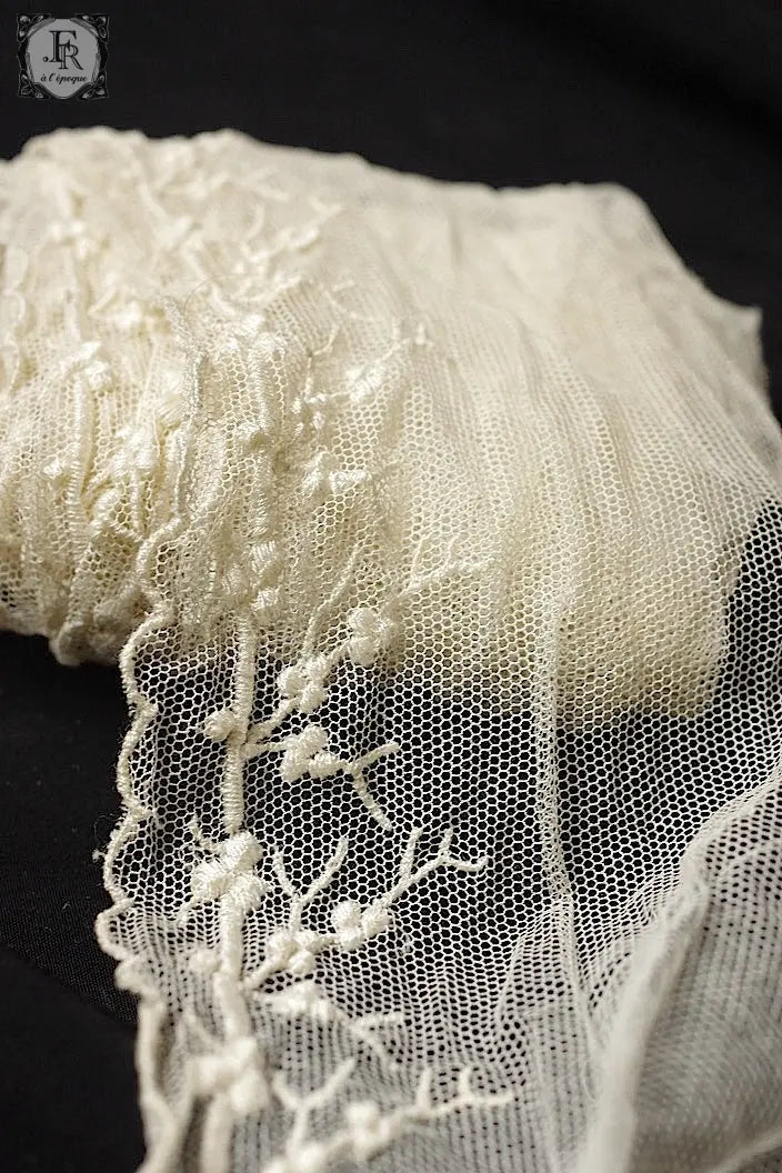 アンティークレース　dentelle ancienne 23cm358cm .FR a l'epoque