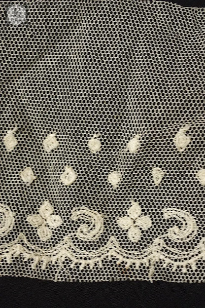 アンティークレース　dentelle ancienne 23cm358cm .FR a l'epoque