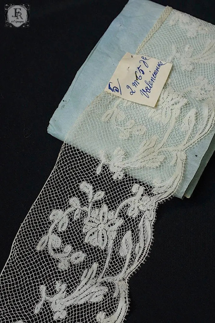 アンティークレース　dentelle ancienne 260cm .FR a l'epoque
