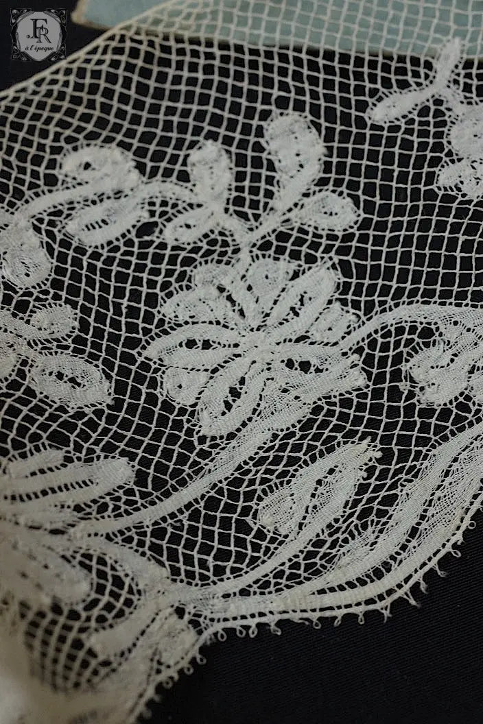 アンティークレース　dentelle ancienne 260cm .FR a l'epoque
