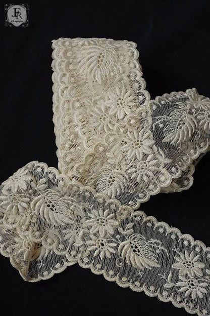 アンティークレース　dentelle ancienne 330cm .FR a l'epoque