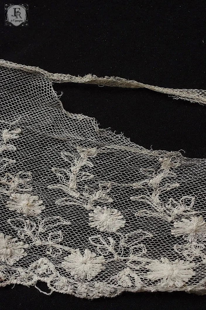 アンティークレース　dentelle ancienne 350cm .FR a l'epoque