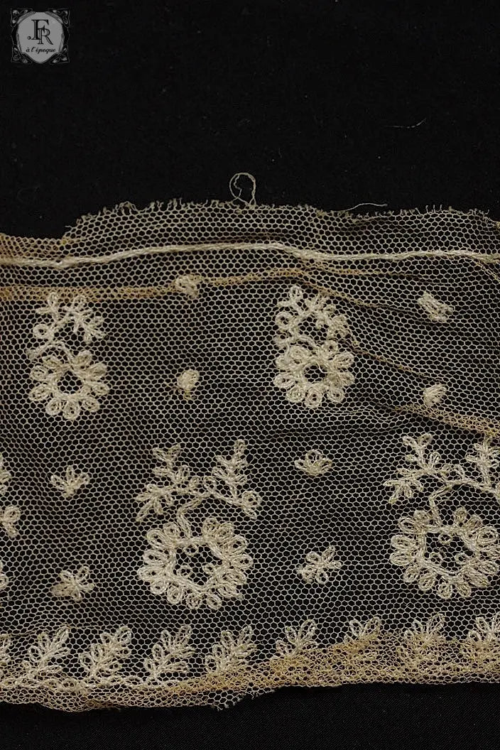 アンティークレース　dentelle ancienne 350cm .FR a l'epoque