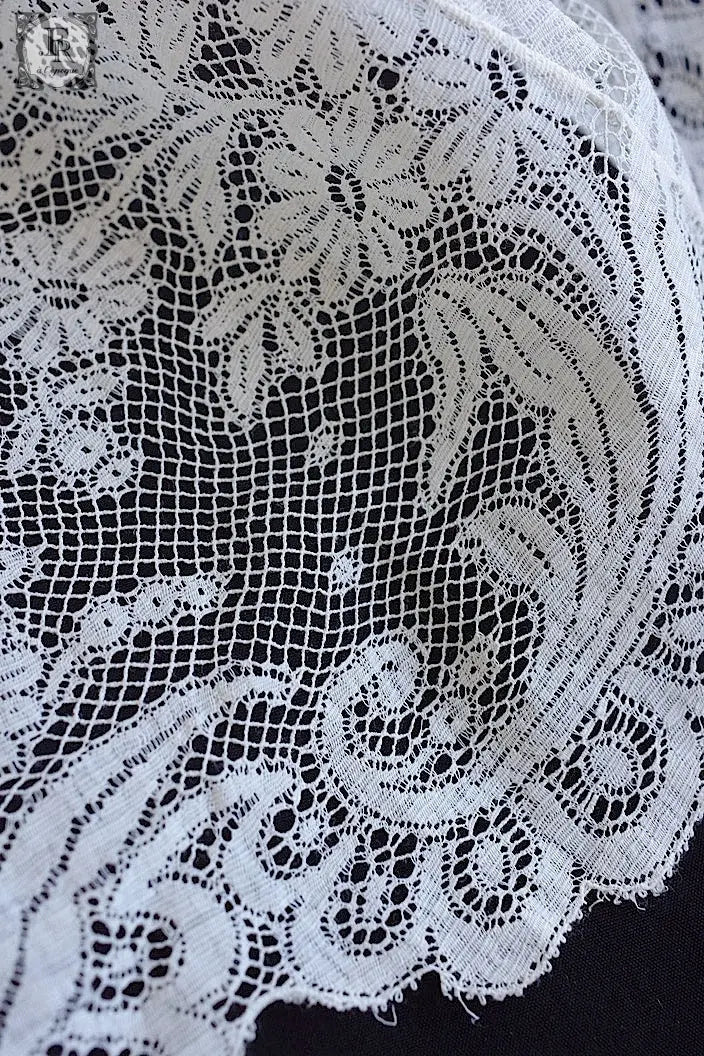 アンティークレース　dentelle ancienne 360cm .FR a l'epoque