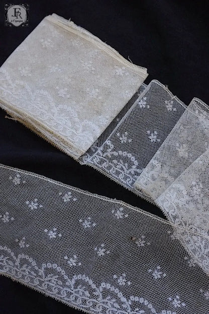 アンティークレース　dentelle ancienne 378cm .FR a l'epoque